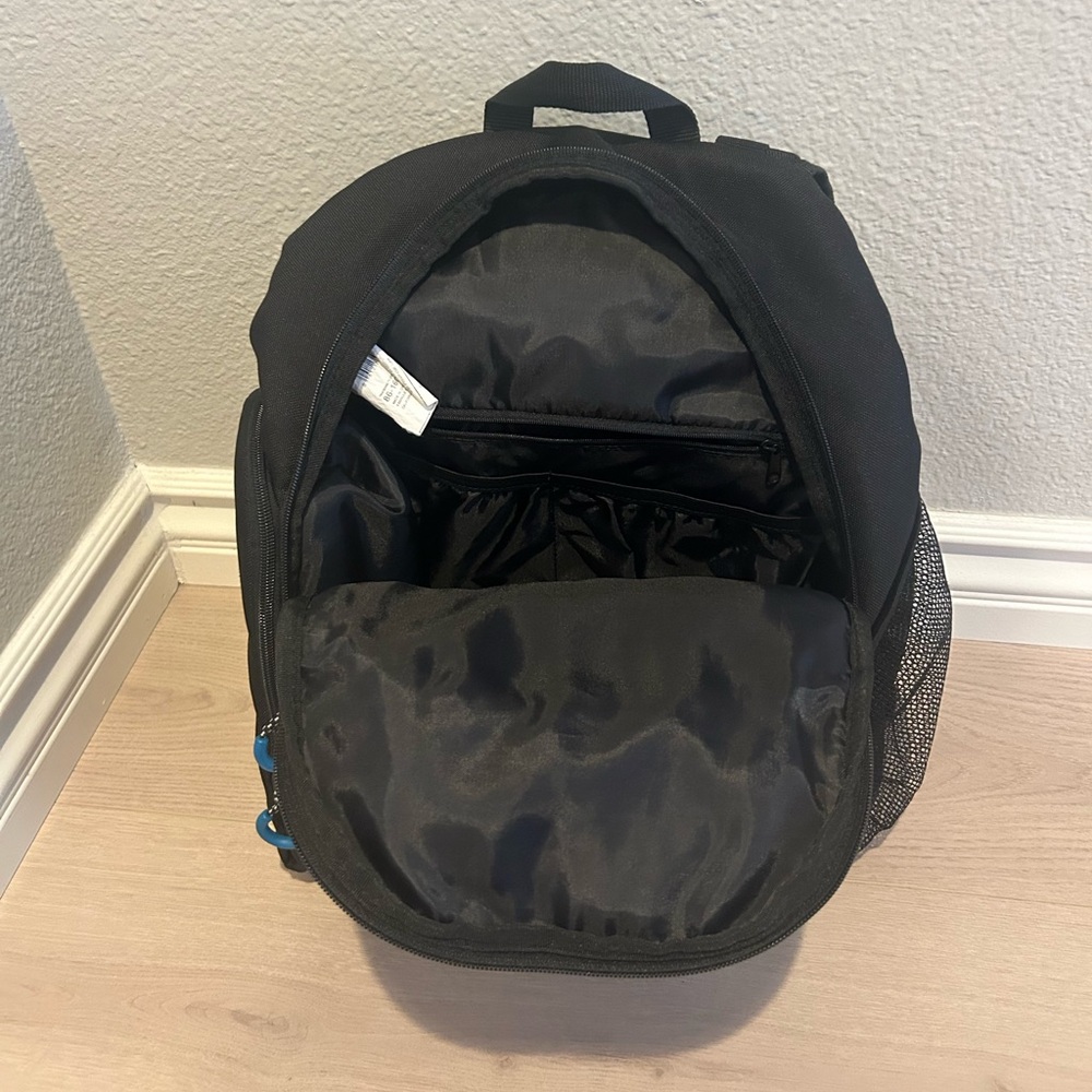 Columbia Newton Ridge Diaper Backpack - Picture 4 of 6